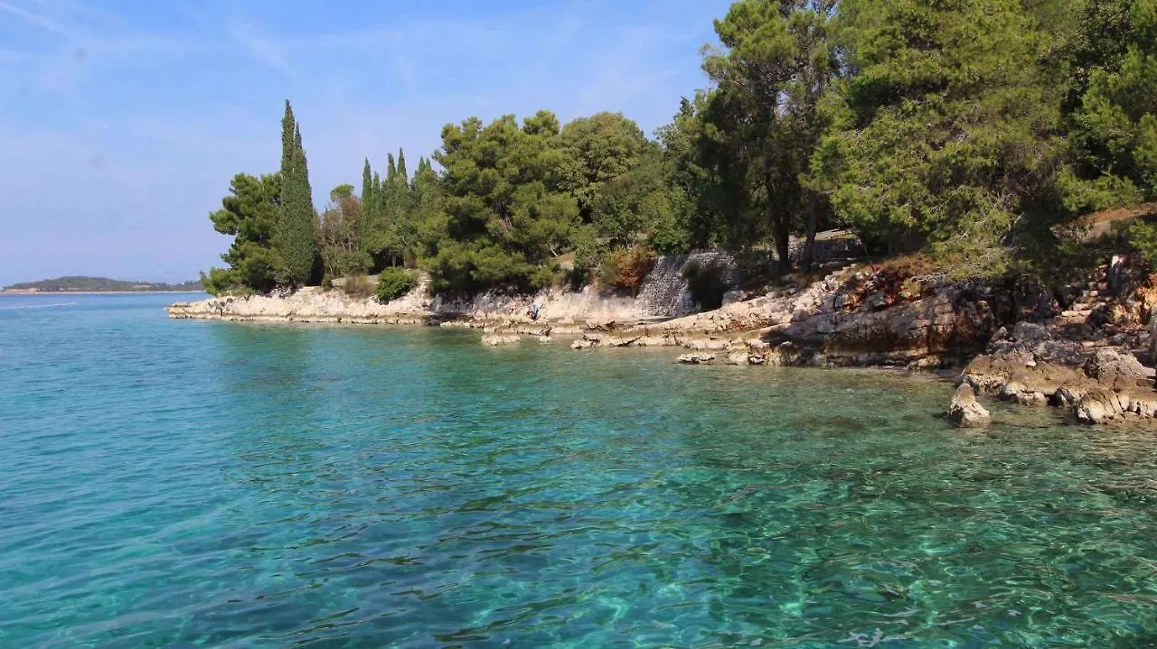 Apartments In Malinska/Insel Krk 27336