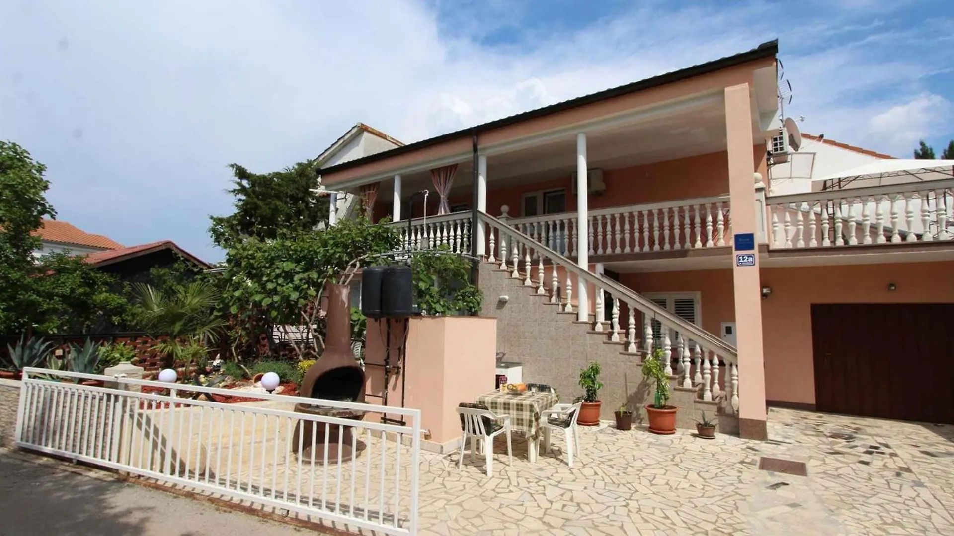 Apartments In Malinska/Insel Krk 27336