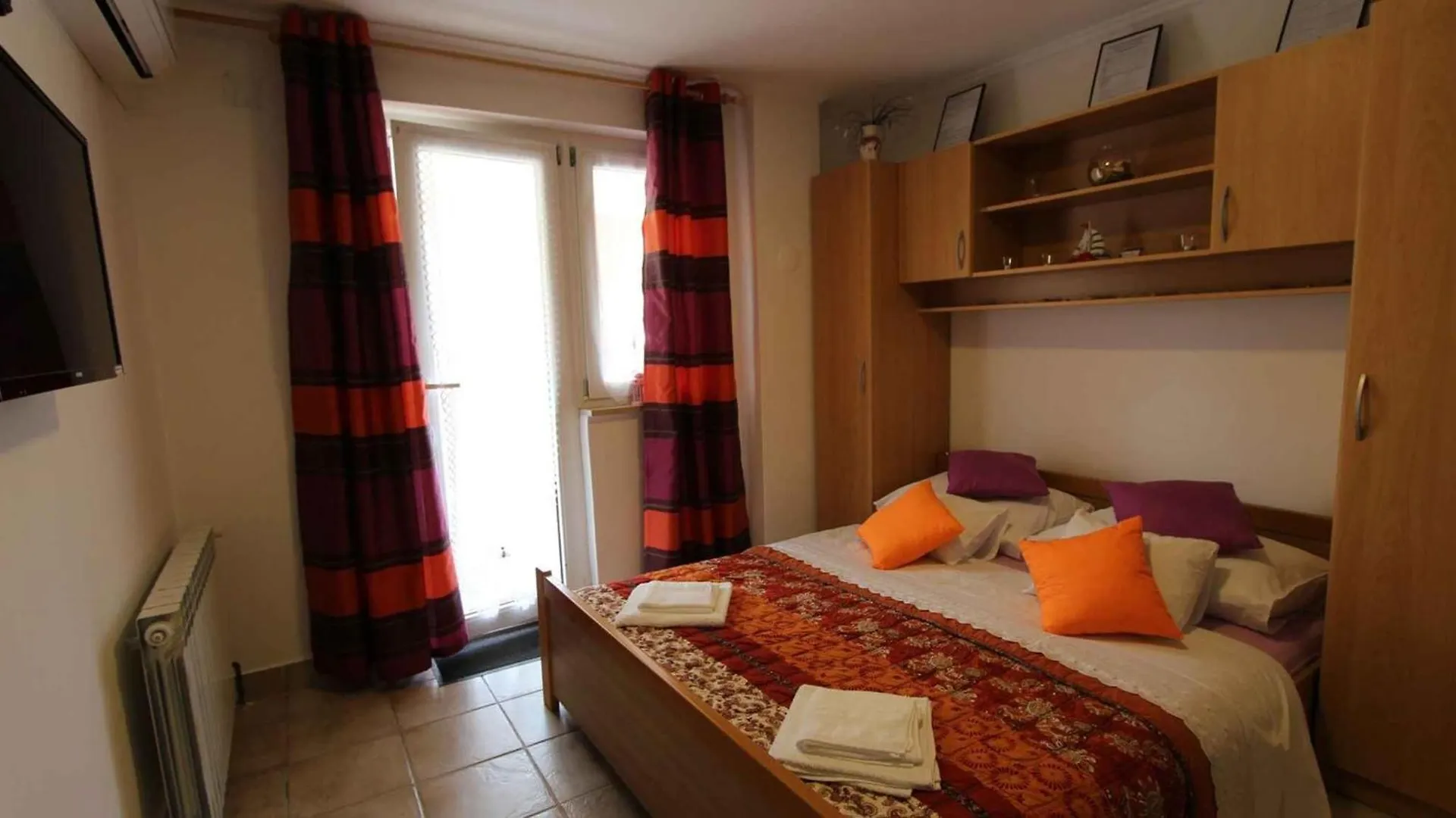 Apartments In Malinska/Insel Krk 27336 Malinska